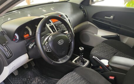 KIA cee'd I рестайлинг, 2009 год, 450 000 рублей, 6 фотография