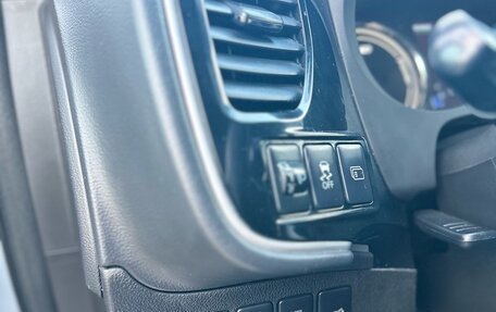 Mitsubishi Outlander III рестайлинг 3, 2012 год, 1 150 000 рублей, 7 фотография
