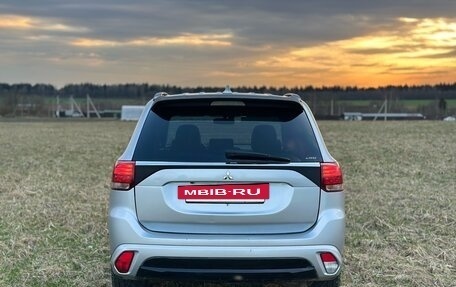 Mitsubishi Outlander III рестайлинг 3, 2012 год, 1 150 000 рублей, 5 фотография