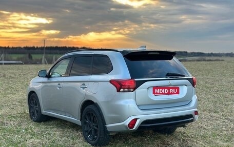 Mitsubishi Outlander III рестайлинг 3, 2012 год, 1 150 000 рублей, 4 фотография