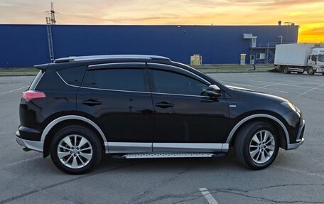 Toyota RAV4, 2016 год, 2 850 000 рублей, 6 фотография