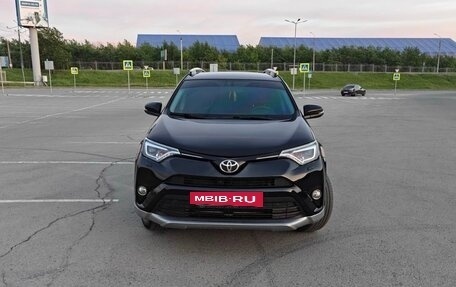 Toyota RAV4, 2016 год, 2 850 000 рублей, 3 фотография