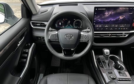 Toyota Highlander, 2026 год, 6 190 000 рублей, 11 фотография