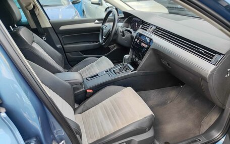 Volkswagen Passat B8 рестайлинг, 2018 год, 1 899 000 рублей, 8 фотография