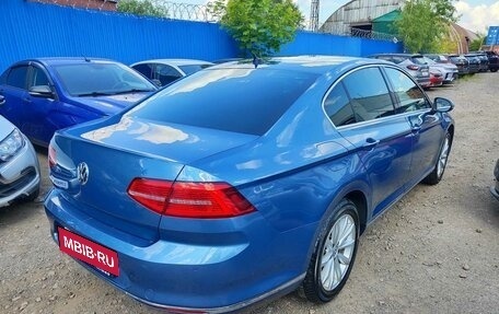 Volkswagen Passat B8 рестайлинг, 2018 год, 1 899 000 рублей, 4 фотография