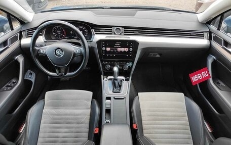 Volkswagen Passat B8 рестайлинг, 2018 год, 1 899 000 рублей, 16 фотография