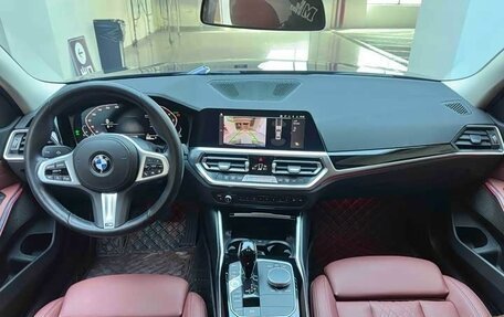 BMW 3 серия, 2022 год, 2 700 400 рублей, 9 фотография