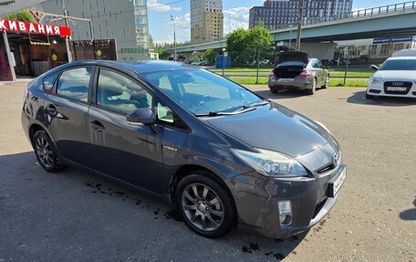 Toyota Prius, 2010 год, 1 100 000 рублей, 2 фотография