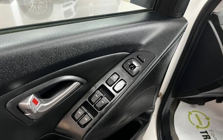 Hyundai ix35 I рестайлинг, 2013 год, 945 000 рублей, 14 фотография