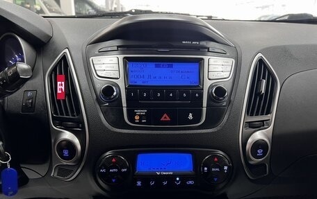 Hyundai ix35 I рестайлинг, 2013 год, 945 000 рублей, 16 фотография