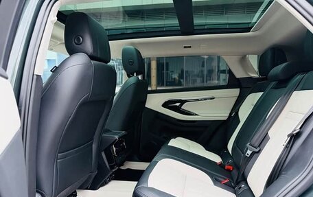 Land Rover Range Rover Evoque II, 2023 год, 4 790 000 рублей, 9 фотография