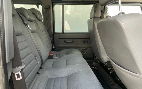 Land Rover Defender I, 2007 год, 3 250 000 рублей, 12 фотография