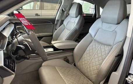 Audi A8, 2020 год, 6 300 000 рублей, 9 фотография