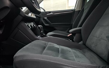 Volkswagen Tiguan II, 2018 год, 2 770 000 рублей, 5 фотография