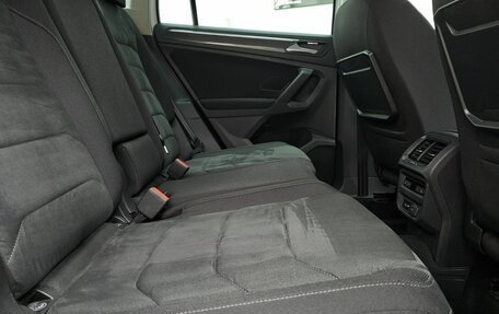 Volkswagen Tiguan II, 2018 год, 2 770 000 рублей, 13 фотография