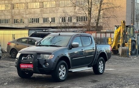 Mitsubishi L200 IV рестайлинг, 2007 год, 800 000 рублей, 1 фотография