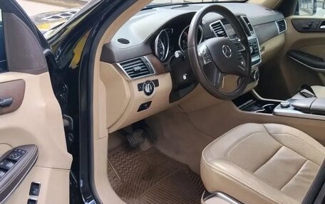 Mercedes-Benz GL-Класс, 2013 год, 3 500 000 рублей, 8 фотография