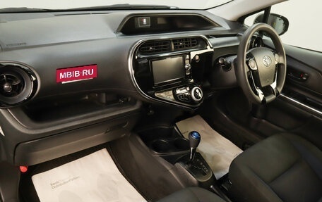 Toyota Aqua I, 2018 год, 1 259 000 рублей, 8 фотография
