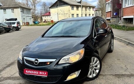 Opel Astra J, 2012 год, 650 000 рублей, 1 фотография