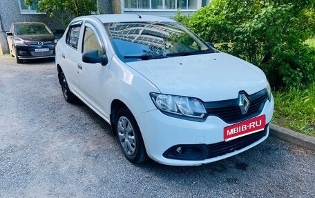 Renault Logan II, 2017 год, 385 000 рублей, 1 фотография
