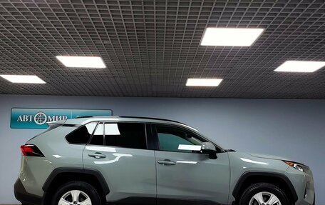 Toyota RAV4, 2019 год, 2 512 000 рублей, 4 фотография