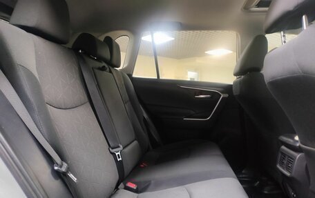Toyota RAV4, 2019 год, 2 512 000 рублей, 14 фотография