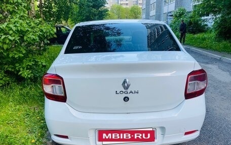 Renault Logan II, 2017 год, 385 000 рублей, 6 фотография
