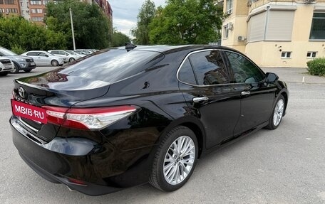 Toyota Camry, 2018 год, 2 970 000 рублей, 7 фотография