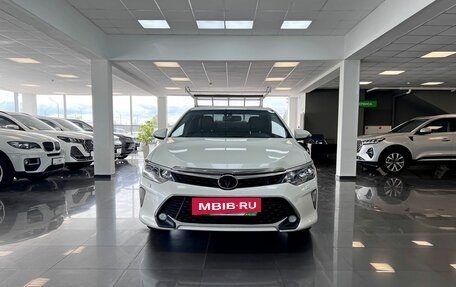Toyota Camry, 2017 год, 2 345 000 рублей, 3 фотография