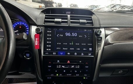 Toyota Camry, 2017 год, 2 345 000 рублей, 18 фотография