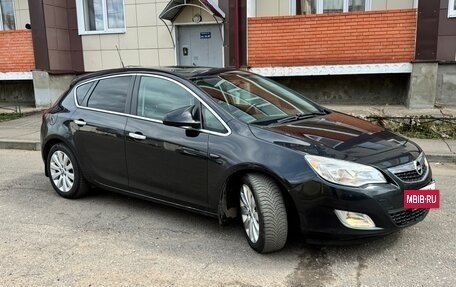 Opel Astra J, 2012 год, 650 000 рублей, 2 фотография