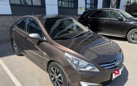 Hyundai Solaris II рестайлинг, 2015 год, 900 000 рублей, 8 фотография