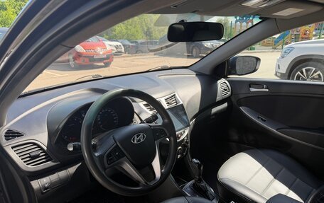 Hyundai Solaris II рестайлинг, 2015 год, 900 000 рублей, 13 фотография