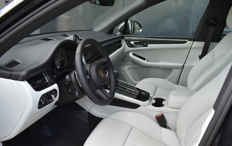 Porsche Macan I рестайлинг, 2026 год, 13 990 000 рублей, 10 фотография