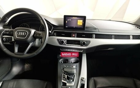 Audi A4, 2018 год, 2 155 000 рублей, 14 фотография