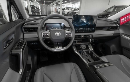 Toyota RAV4, 2026 год, 4 050 000 рублей, 7 фотография