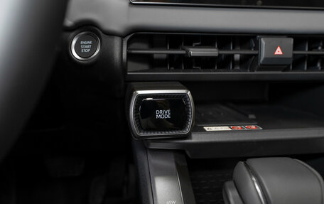 Toyota RAV4, 2026 год, 4 050 000 рублей, 24 фотография