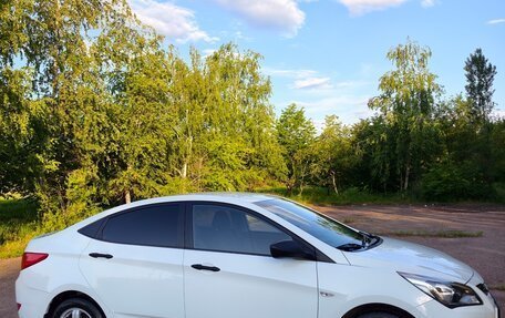 Hyundai Solaris II рестайлинг, 2016 год, 1 210 000 рублей, 2 фотография