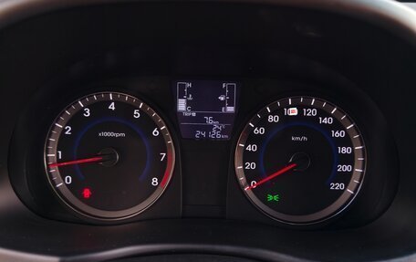 Hyundai Solaris II рестайлинг, 2016 год, 1 210 000 рублей, 10 фотография