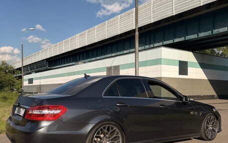 Mercedes-Benz E-Класс, 2012 год, 1 800 000 рублей, 4 фотография