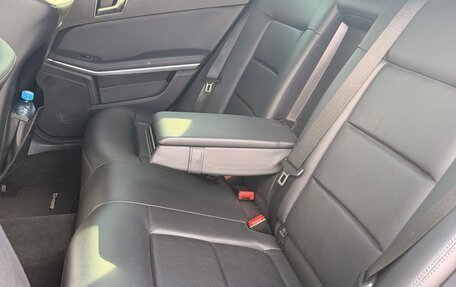 Mercedes-Benz E-Класс, 2012 год, 1 800 000 рублей, 10 фотография