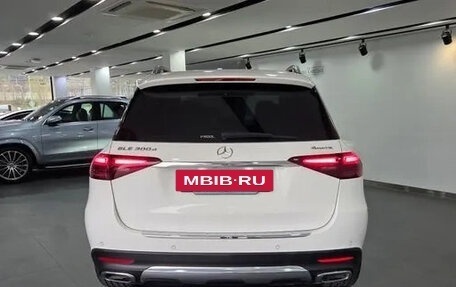 Mercedes-Benz GLE, 2024 год, 7 315 000 рублей, 4 фотография