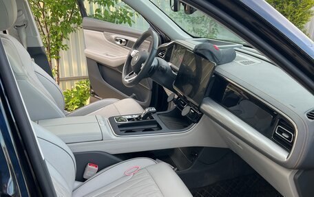 GAC GS8, 2024 год, 3 650 000 рублей, 13 фотография