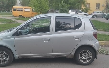 Toyota Yaris I рестайлинг, 2000 год, 180 000 рублей, 4 фотография