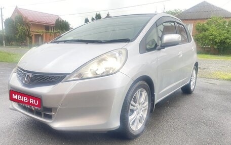 Honda Fit III, 2011 год, 777 000 рублей, 1 фотография