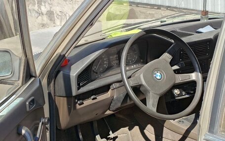 BMW 5 серия, 1983 год, 170 000 рублей, 7 фотография