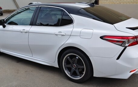 Toyota Camry, 2019 год, 2 500 000 рублей, 9 фотография