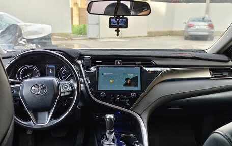Toyota Camry, 2019 год, 2 500 000 рублей, 14 фотография