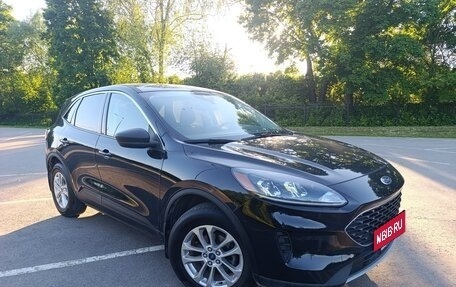 Ford Escape, 2022 год, 2 550 000 рублей, 2 фотография