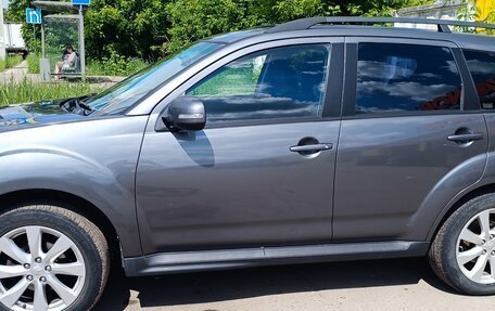 Mitsubishi Outlander III рестайлинг 3, 2011 год, 1 050 000 рублей, 19 фотография